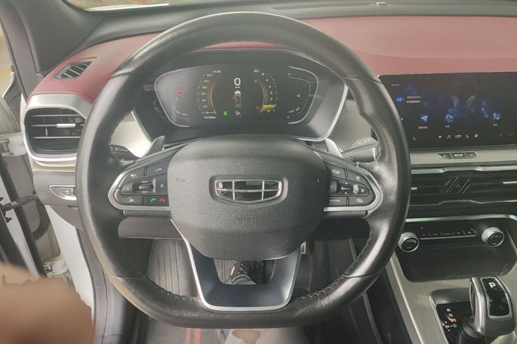 Used Geely Auto Coolray 2019 Sport Model 260T DCT Battle China V Standard Steering Wheel