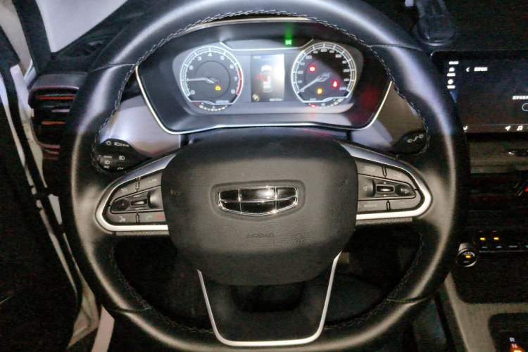 Used Geely Auto Coolray 2019 260T DCT Knight China VI Standard Steering Wheel
