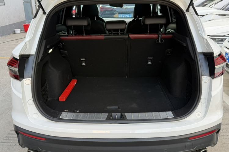 Used Geely Auto Coolray 2019 Sport Version 260T DCT Battle China VI Standard Trunk