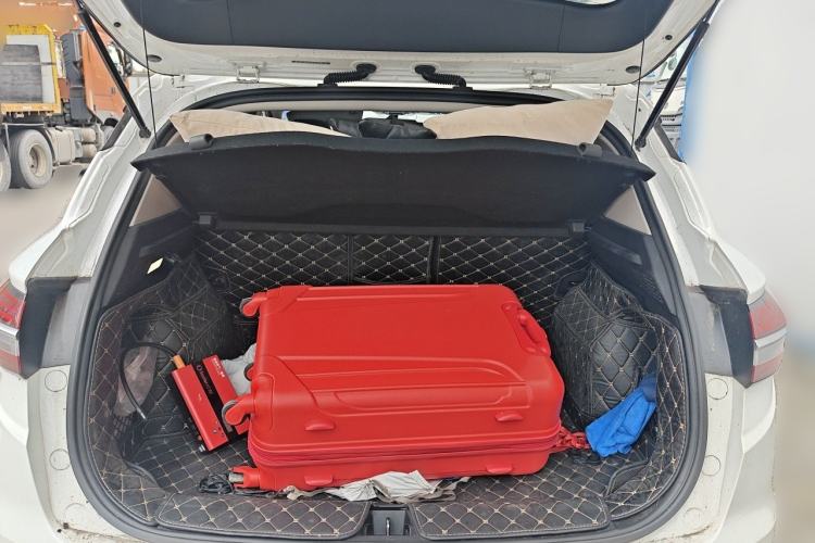 Used Geely Auto Coolray 2019 260T DCT Knight China V Standard Trunk