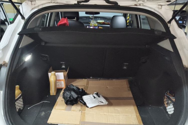 Used Geely Auto Coolray 2019 260T DCT Knight China VI Standard Trunk