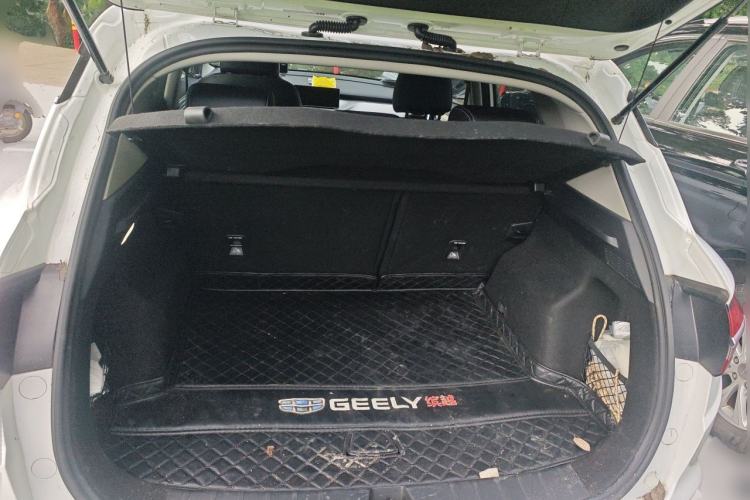 Used Geely Auto Coolray 2019 260T DCT Knight China VI Standard Trunk