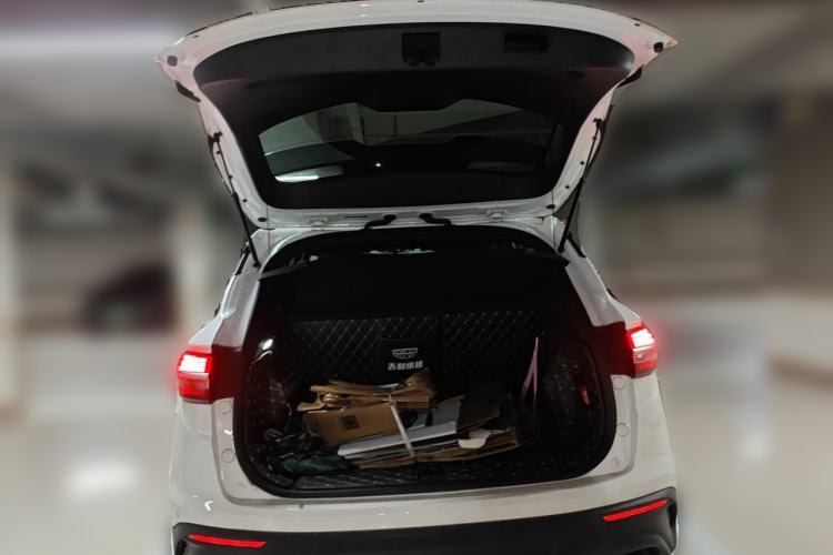 Used Geely Auto Coolray 2019 Sport Model 260T DCT Patrol China V Standard Trunk