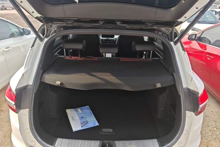 Used Geely Auto Coolray 2019 Sport Version 260T DCT Battle China VI Standard Trunk