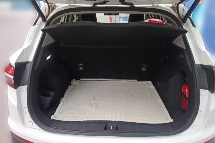 Used Geely Auto Coolray 2019 260T DCT Knight China VI Standard Trunk