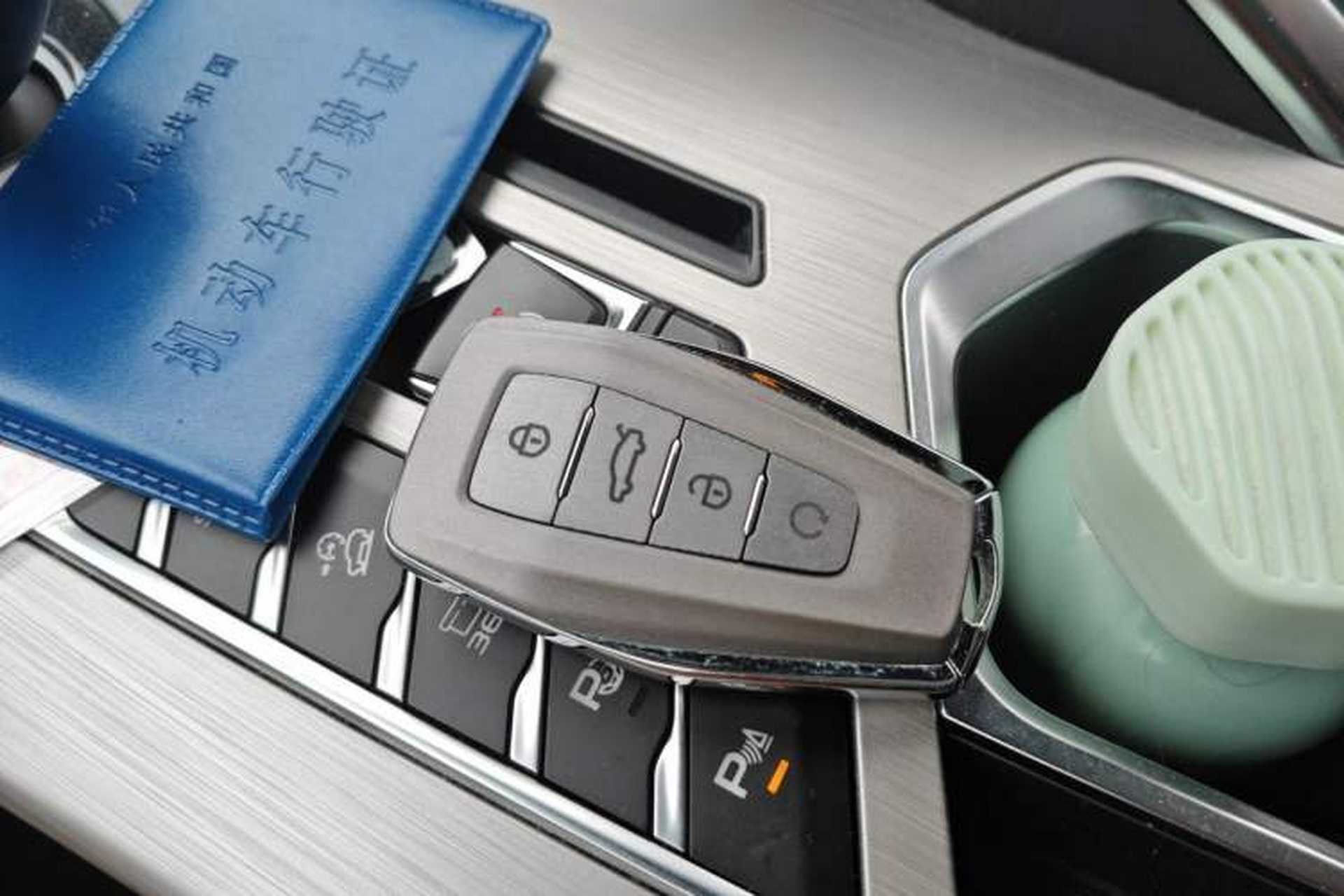 Used Geely Auto Coolray 2019 Sport Model 260T DCT Battle China V Standard Vehicle Key