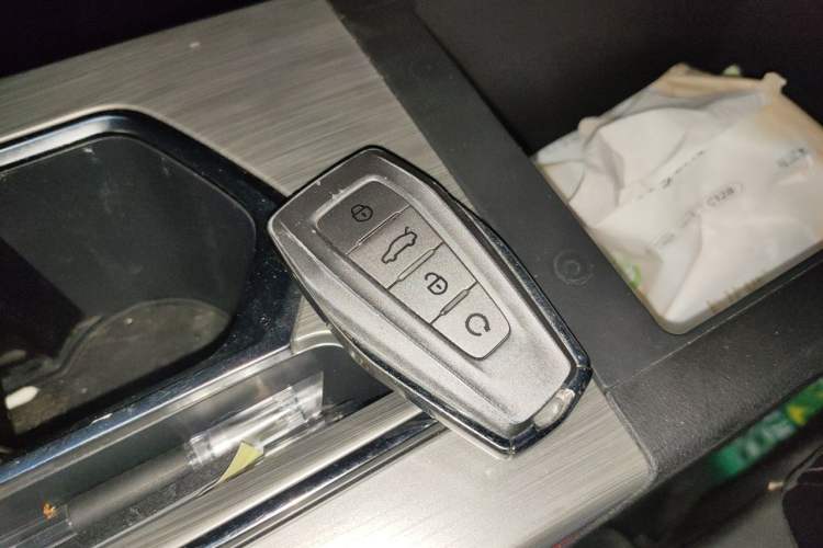 Used Geely Auto Coolray 2019 260T DCT Knight China VI Standard Vehicle Key