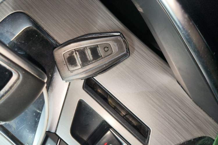 Used Geely Auto Coolray 2019 260T DCT Knight China VI Standard Vehicle Key