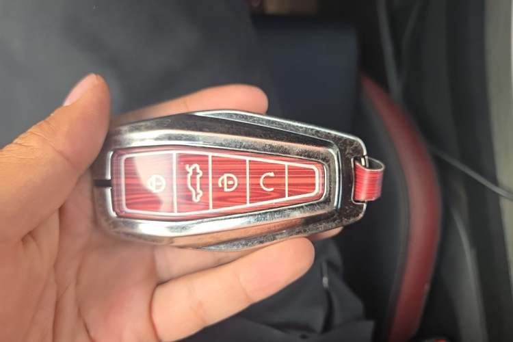 Used Geely Auto Coolray 2019 Sport Version 260T DCT Battle China VI Standard Vehicle Key