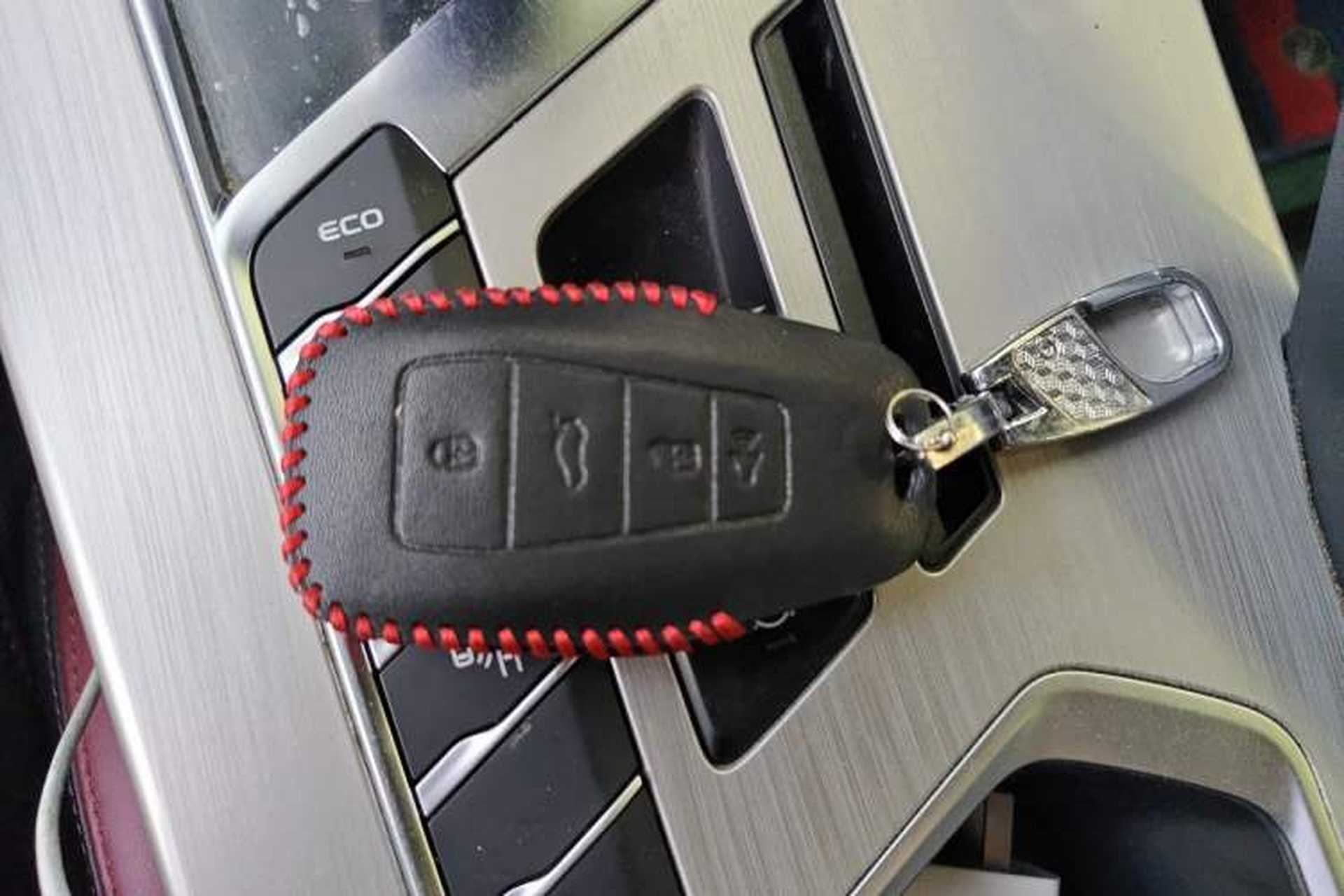 Used Geely Auto Coolray 2019 Sport Model 260T DCT Patrol China V Standard Vehicle Key