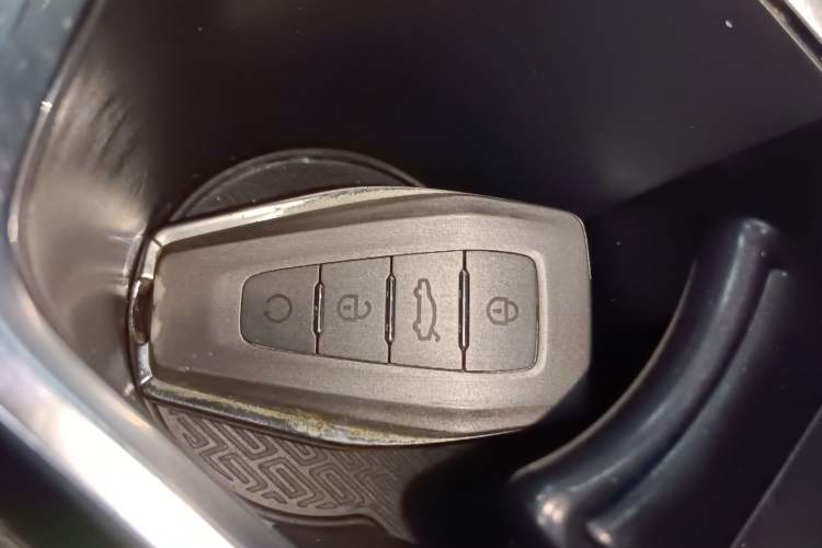 Used Geely Auto Coolray 2019 260T DCT Knight China V Standard Vehicle Key