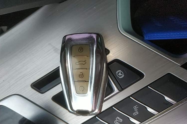 Used Geely Auto Coolray 2019 260T DCT Knight China VI Standard Vehicle Key