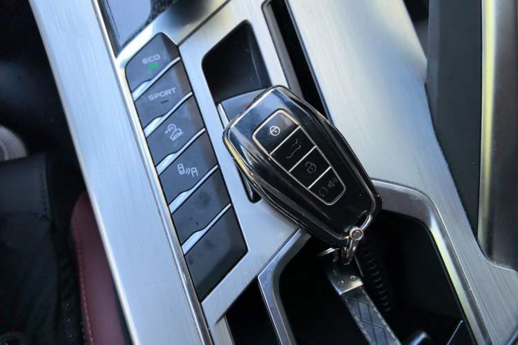 Used Geely Auto Coolray 2019 Sport Version 260T DCT Explorer China VI Standard Vehicle Key