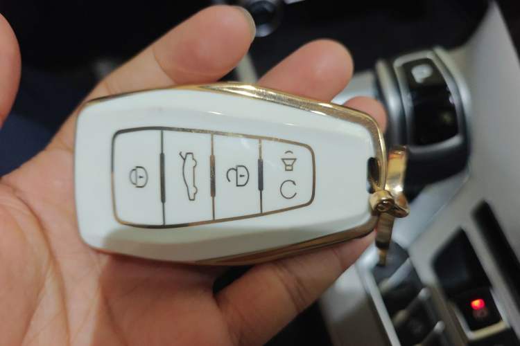 Used Geely Auto Coolray 2019 260T DCT Knight China VI Standard Vehicle Key