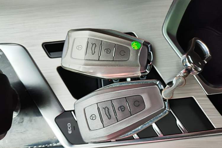 Used Geely Auto Coolray 2019 260T DCT Knight China V Standard Vehicle Key