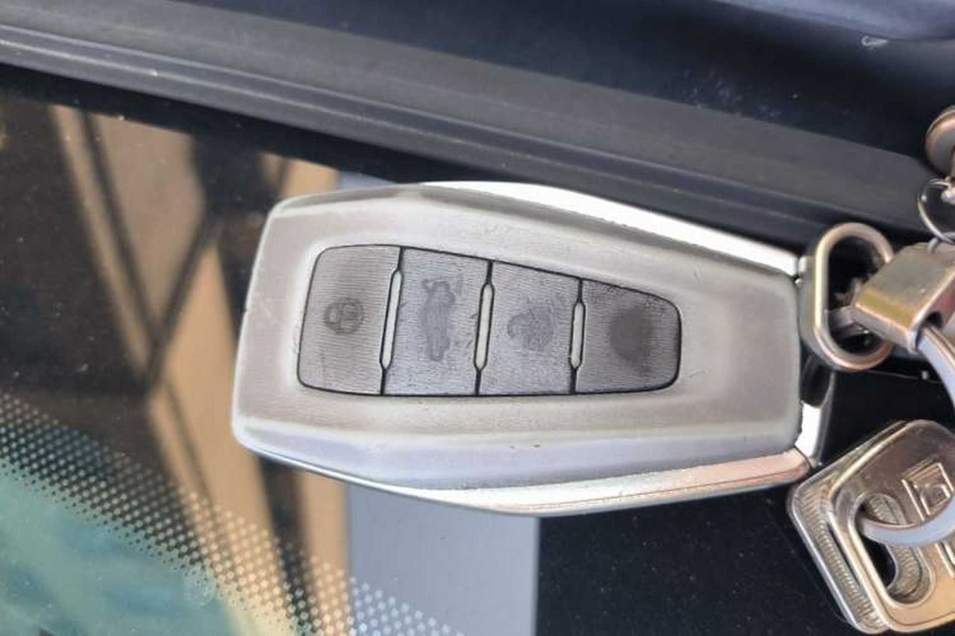 Used Geely Auto Coolray 2019 260T DCT Knight China VI Standard Vehicle Key