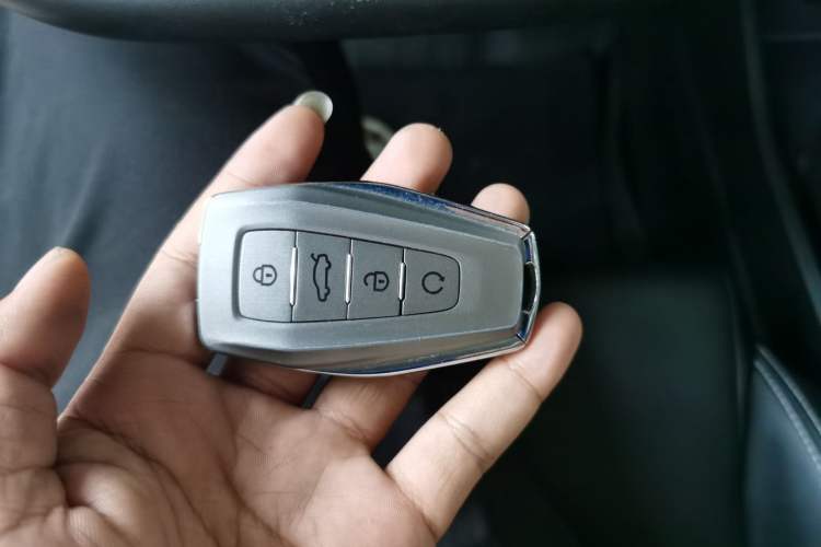 Used Geely Auto Coolray 2019 260T DCT Knight China VI Standard Vehicle Key