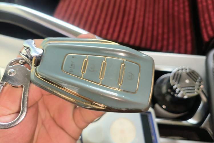 Used Geely Auto Coolray 2019 260T DCT Knight China VI Standard Vehicle Key