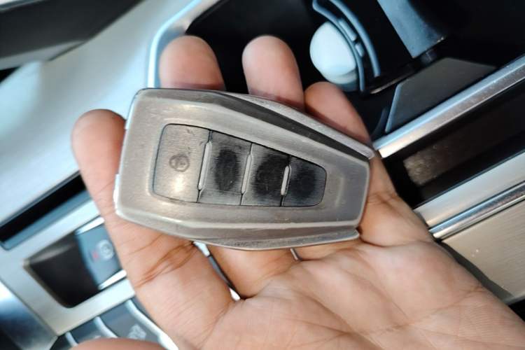 Used Geely Auto Coolray 2019 Sport Model 260T DCT Battle China V Standard Vehicle Key