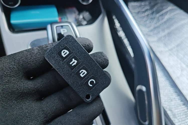 Used Geely Auto Coolray 2019 Sport Version 260T DCT Battle China VI Standard Vehicle Key