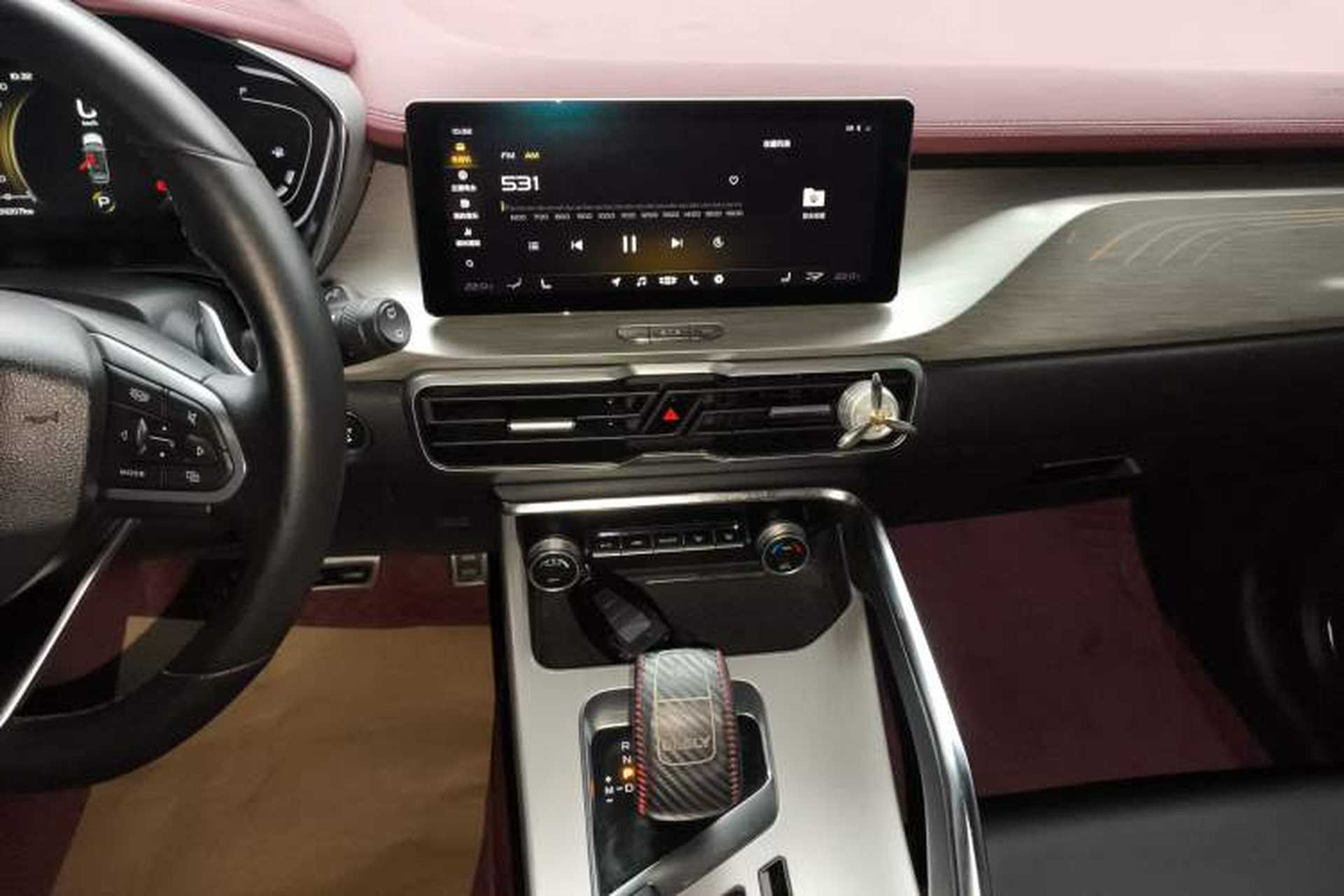 Used Geely Auto Coolray 2019 Sport Model 260T DCT Battle China V Standard Audio And AC Panel