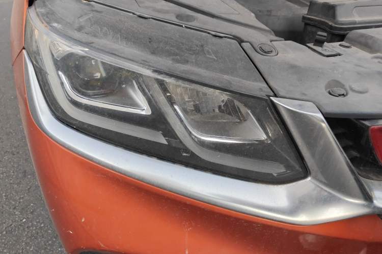 Used Geely Auto Coolray 2019 Sport Version 260T DCT Battle China VI Standard Right Front Headlight