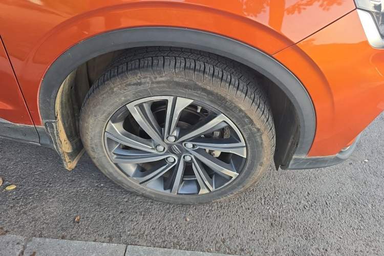 Used Geely Auto Coolray 2019 260T DCT Explorer China V Standard Right Front Wheel Hub