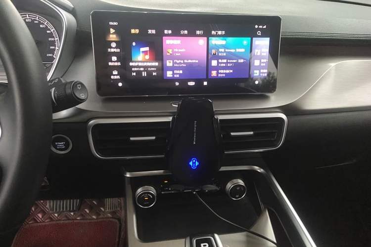 Used Geely Auto Coolray 2020 Facelift 240T DCT Hunter Audio And AC Panel