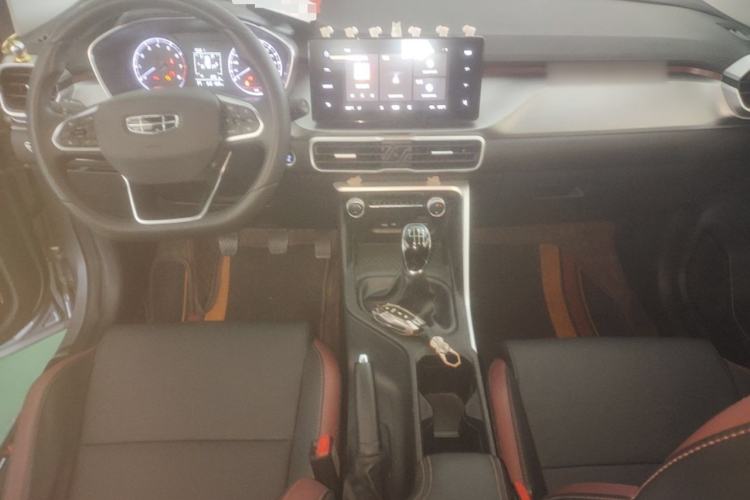 Used Geely Auto Coolray 2020 240T Manual Archer Center Console
