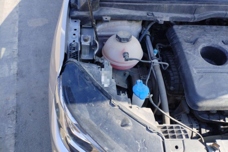Used Geely Auto Coolray 2020 240T Manual Archer Engine Bay Right