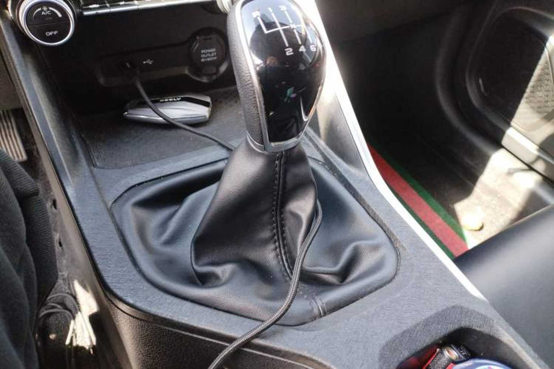 Used Geely Auto Coolray 2020 240T Manual Archer Gear Lever