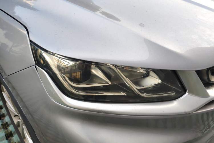 Used Geely Auto Coolray 2020 PRO 240T DCT Hunter Right Front Headlight