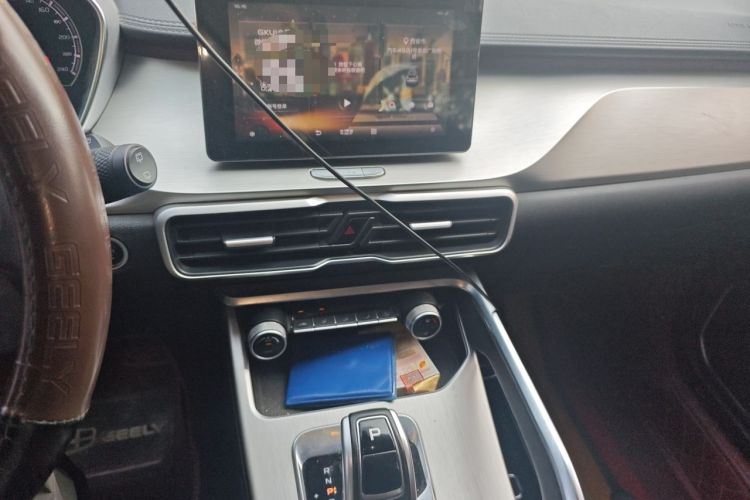 Used Geely Auto Coolray 2020 Facelift 240T DCT Hunter Audio And AC Panel