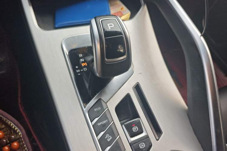 Used Geely Auto Coolray 2020 Facelift 240T DCT Hunter Gear Lever