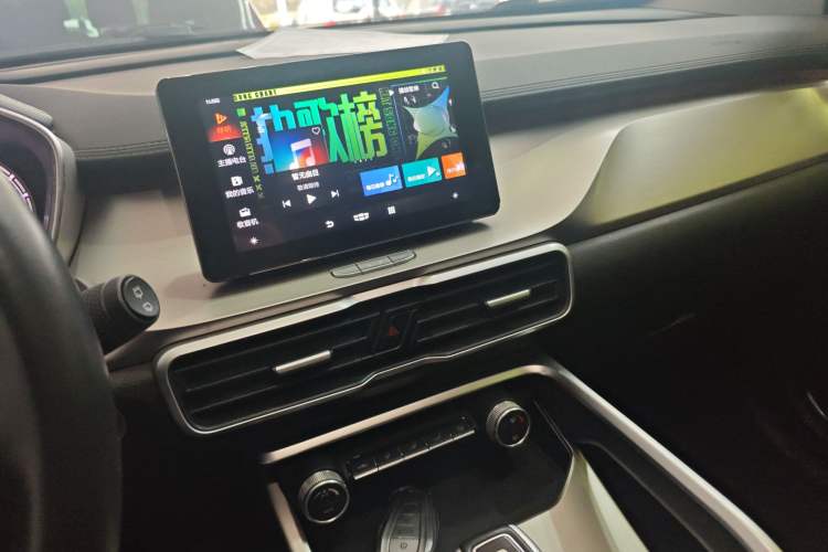Used Geely Auto Coolray 2020 Facelift 240T DCT Hunter Audio And AC Panel