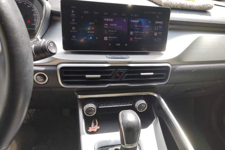 Used Geely Auto Coolray 2020 PRO 240T DCT Hunter Audio And AC Panel