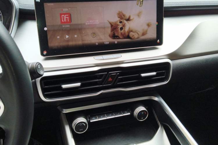 Used Geely Auto Coolray 2020 PRO 240T DCT Hunter Audio And AC Panel
