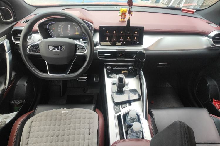 Used Geely Auto Coolray 2020 PRO 260T DCT Battle Center Console
