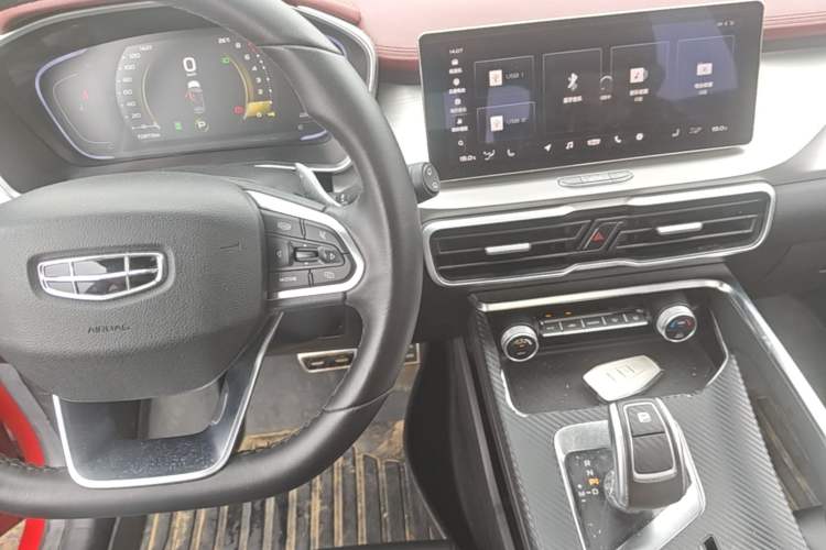 Used Geely Auto Coolray 2020 PRO 260T DCT Battle Center Console
