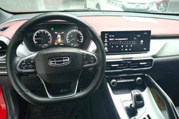 Used Geely Auto Coolray 2020 PRO 260T DCT Knight Center Console
