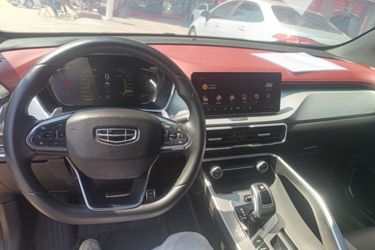 Used Geely Auto Coolray 2020 PRO 260T DCT Battle Center Console