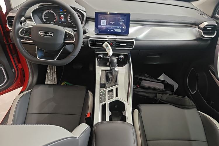Used Geely Auto Coolray 2020 PRO 240T DCT Hunter Center Console
