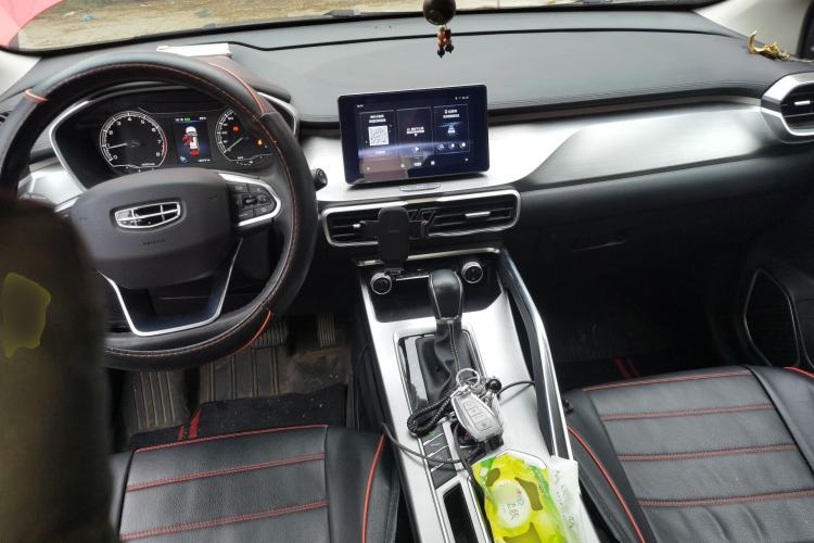 Used Geely Auto Coolray 2020 PRO 240T DCT Hunter Center Console