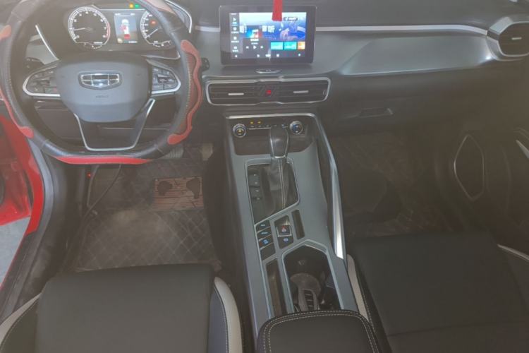 Used Geely Auto Coolray 2020 PRO 240T DCT Hunter Center Console