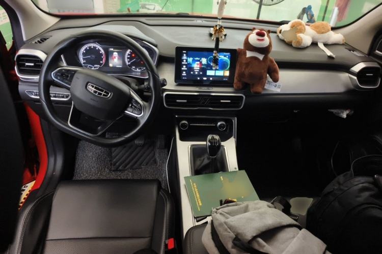 Used Geely Auto Coolray 2020 PRO 240T Manual Shooter Center Console