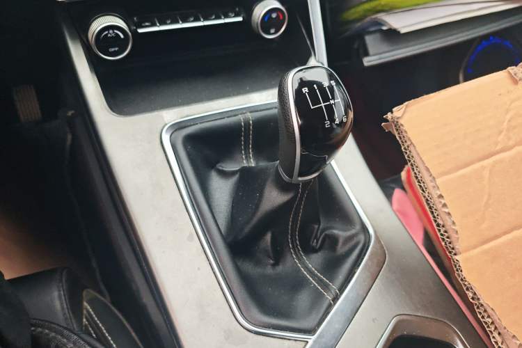 Used Geely Auto Coolray 2020 PRO 240T Manual Shooter Gear Lever