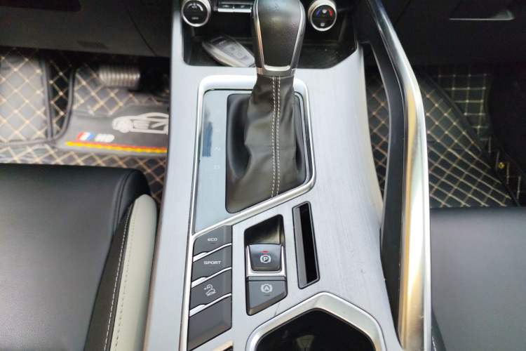 Used Geely Auto Coolray 2020 PRO 240T DCT Hunter Gear Lever