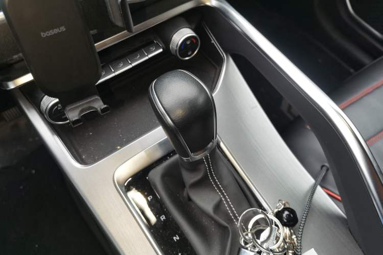Used Geely Auto Coolray 2020 PRO 240T DCT Hunter Gear Lever