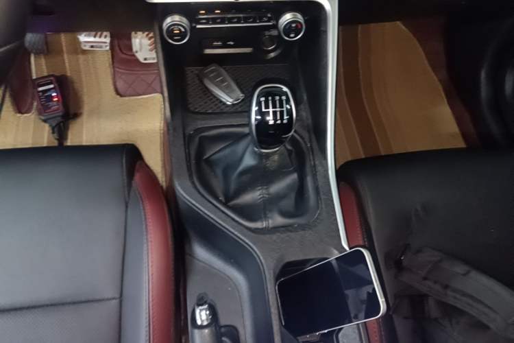 Used Geely Auto Coolray 2020 240T Manual Archer Gear Lever