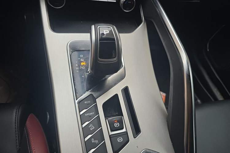 Used Geely Auto Coolray 2020 PRO 260T DCT Knight Gear Lever